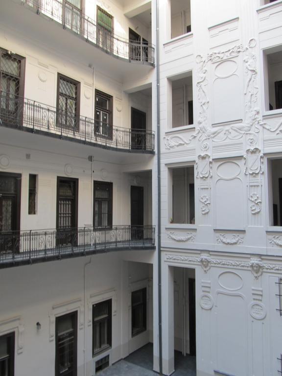 Julia Apartment Budapeste Exterior foto